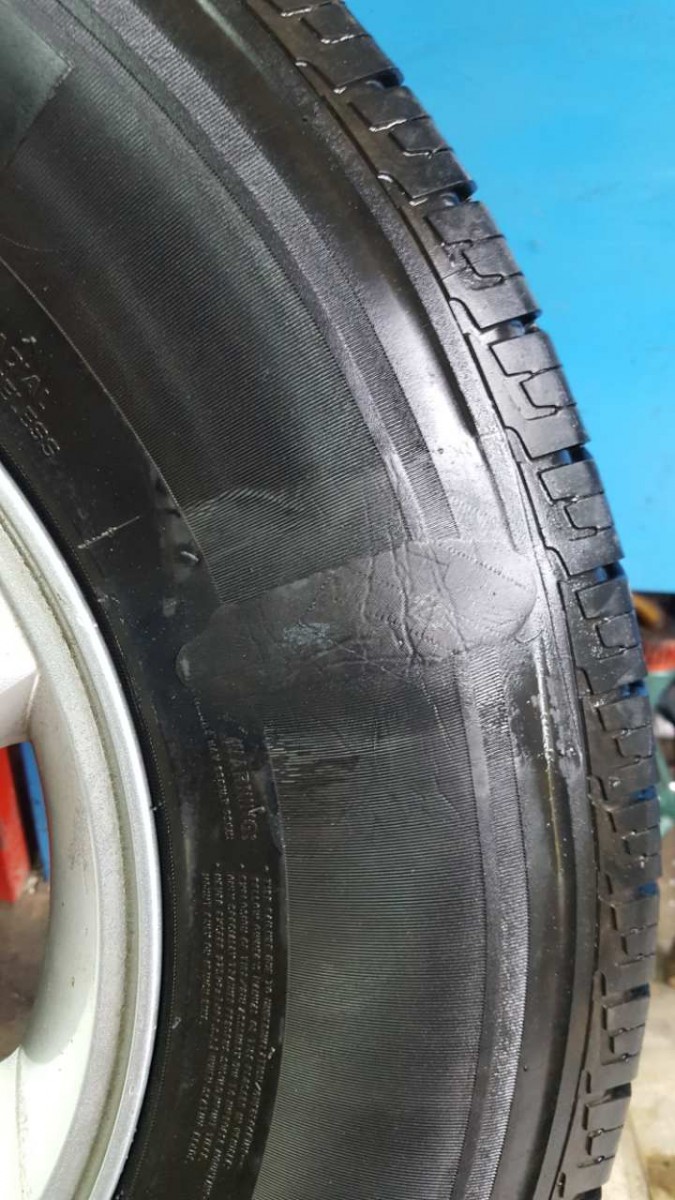 Когда можно выполнять ремонт шин при боковых порезах и грыжах